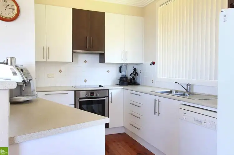 Fifth view of Homely house listing, 28 Ian Bruce Crescent, Balgownie NSW 2519