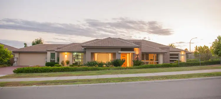 2 Paperbark Parade, Aberglasslyn NSW 2320