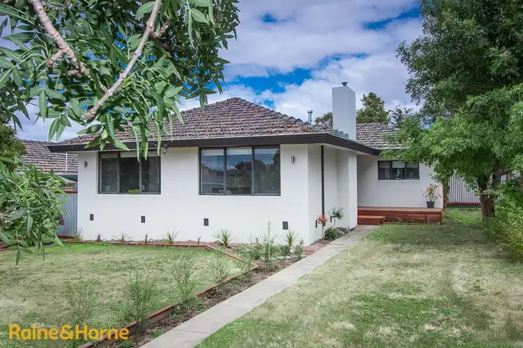 33 Felton Avenue, Sunbury VIC 3429