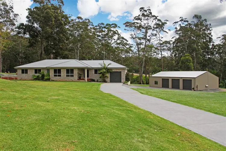 8 Waterson Drive, Surf Beach NSW 2536