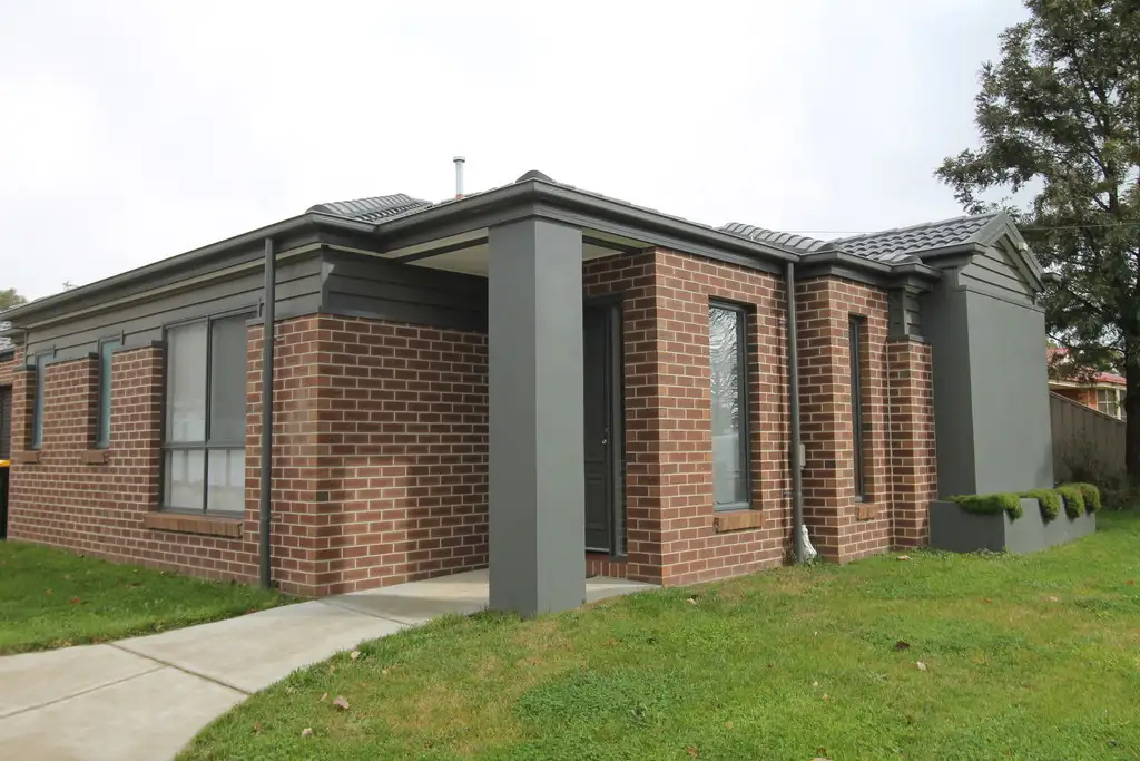 Main view of Homely unit listing, Unit 1, 25 Melbourne Road, Creswick VIC 3363