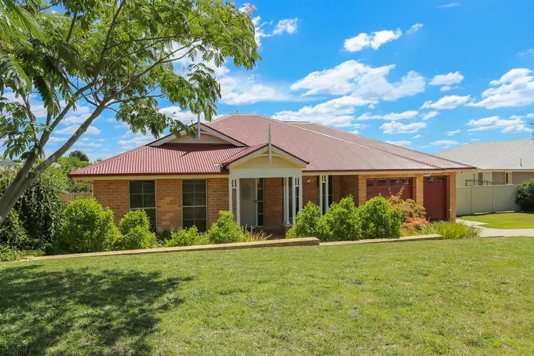 12 Joubert Place, Llanarth NSW 2795