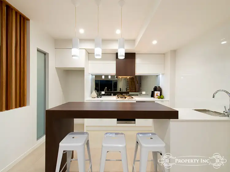 Third view of Homely townhouse listing, 2/122 Waverley Street, Annerley QLD 4103