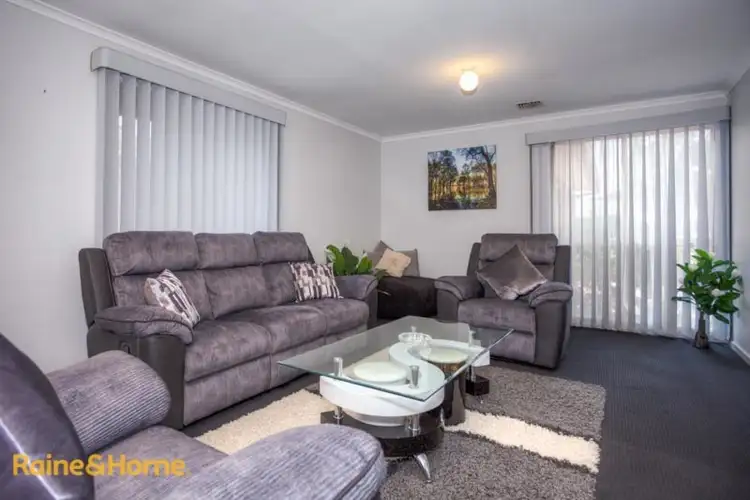 Fifth view of Homely house listing, 4 Scotch Court, Sunbury VIC 3429