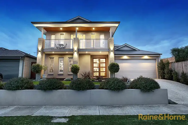 3 Maplewood Court, Cranbourne North VIC 3977