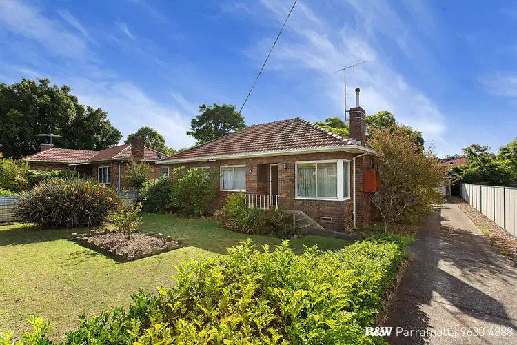 61 Amos Street, Westmead NSW 2145