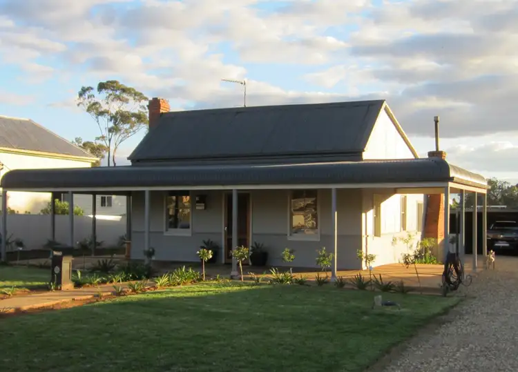 28 Mimosa Street, Coolamon NSW 2701