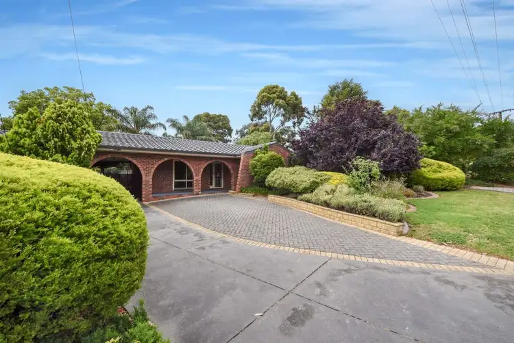 8 Alta Avenue, Happy Valley SA 5159