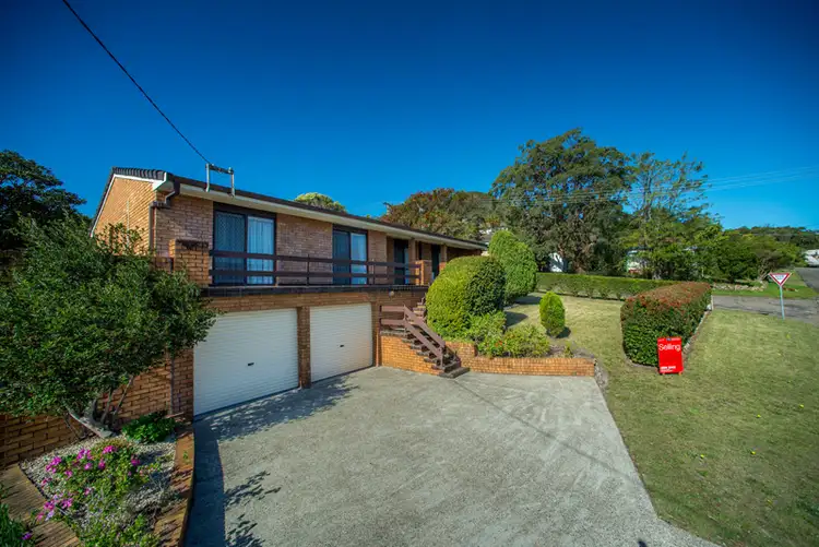 Second view of Homely house listing, 10 Victor Parade, Shoal Bay NSW 2315