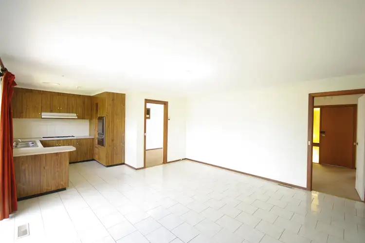 Fourth view of Homely house listing, 3 Ester Close, Endeavour Hills VIC 3802
