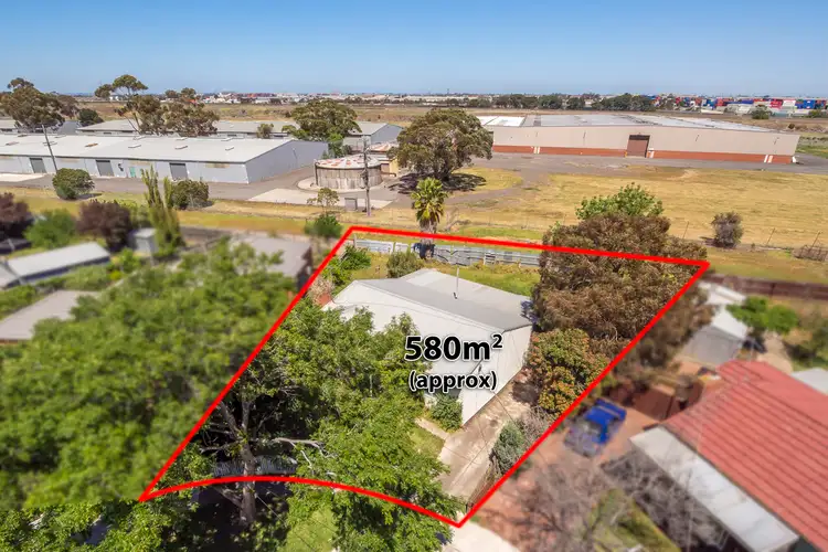 5 Howell Place, Braybrook VIC 3019