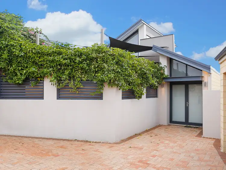 14 Bellanger Drive, Beldon WA 6027