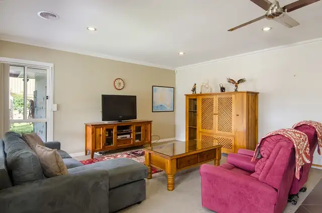Sixth view of Homely house listing, 10 Bluebell Drive, Mount Gambier SA 5290