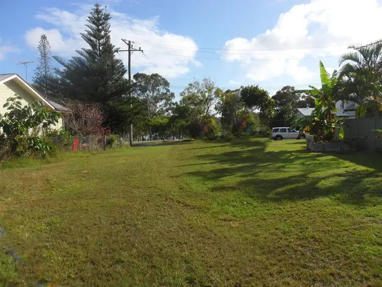 10 Bertram Road, Karragarra Island QLD 4184