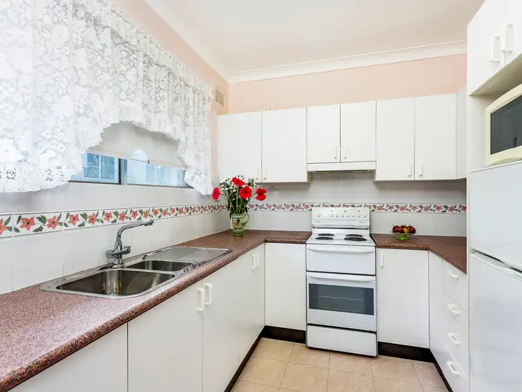 Second view of Homely unit listing, 5/62 Oaks Avenue, Dee Why NSW 2099