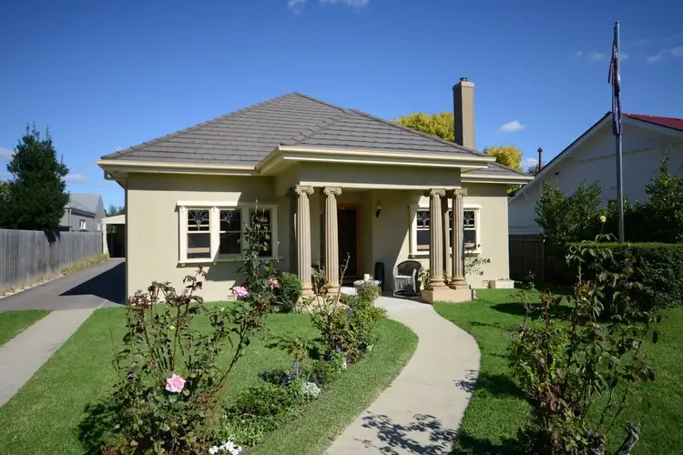 69 PEARSON STREET, Bairnsdale VIC 3875