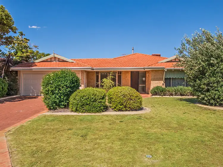 4 Sheathbill Court, Safety Bay WA 6169