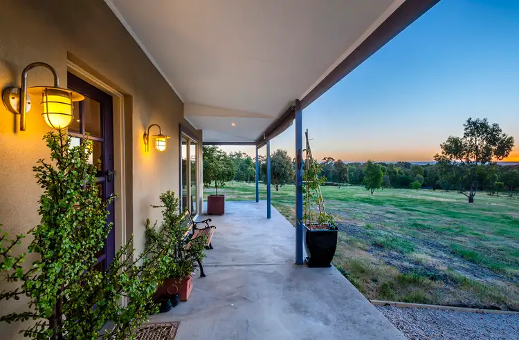 25 Rosa Court, Kyneton VIC 3444
