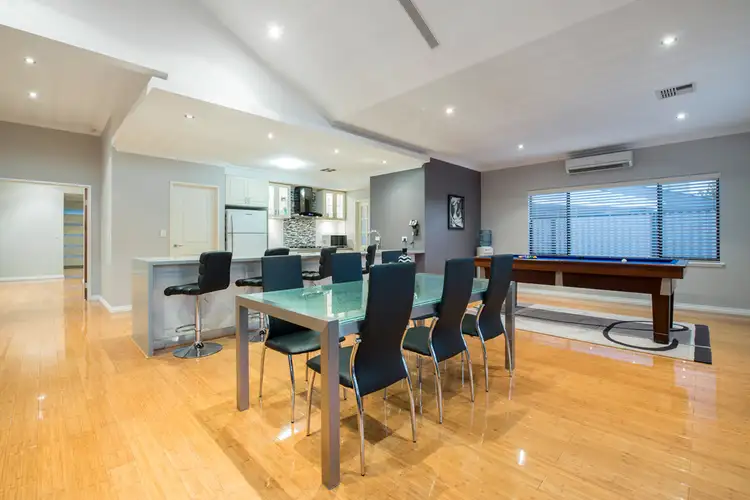 Sixth view of Homely house listing, 10 Butchart Turn, Aubin Grove WA 6164