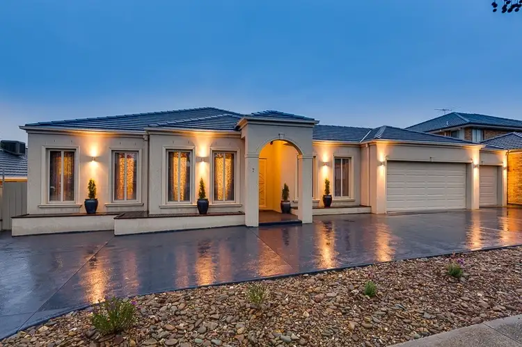 Second view of Homely house listing, 7 Knight Court, Hillside VIC 3037