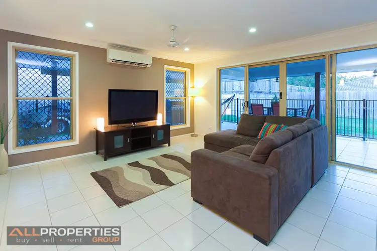 Fifth view of Homely house listing, 2 Flagstone Way, Berrinba QLD 4117
