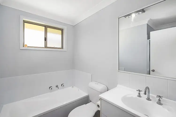 Fifth view of Homely house listing, 2 Rosella Circuit, Blue Haven NSW 2262