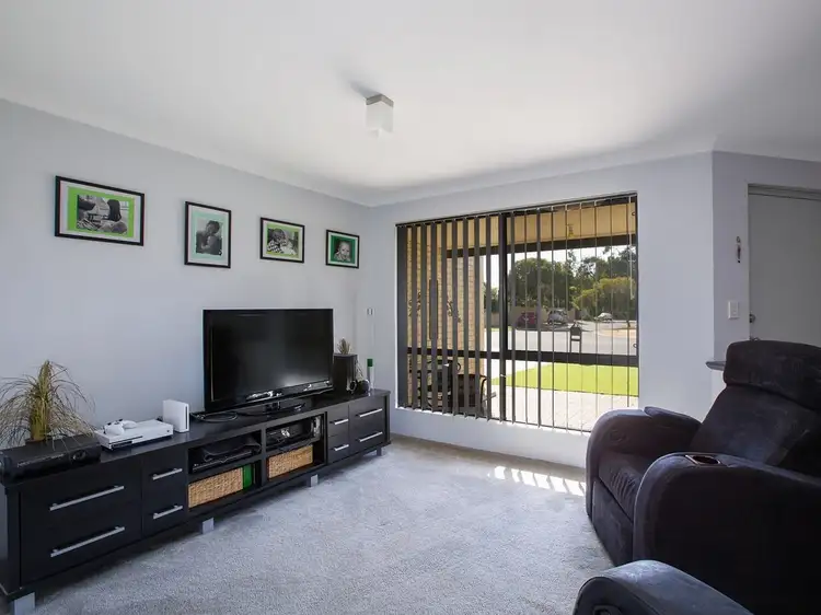 43 Swan Avenue, Millbridge WA 6232