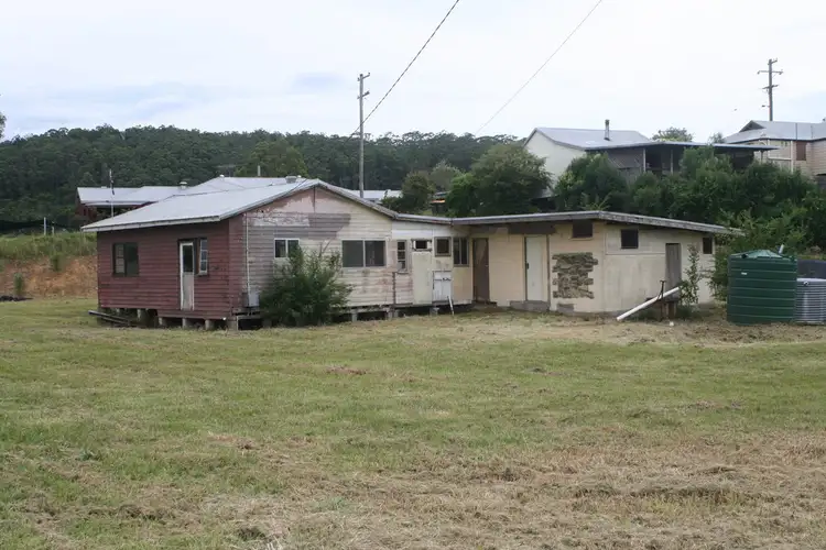 Main view of Homely house listing, 3 Hutchinson Street, Ulong NSW 2450