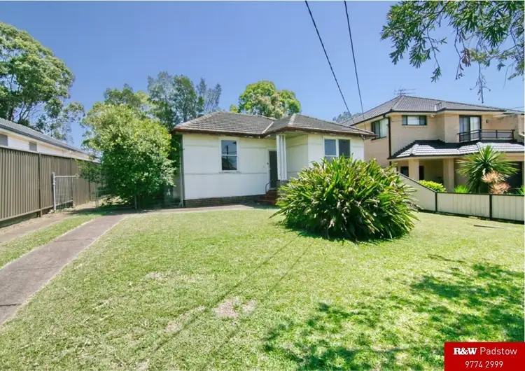 32 Wollongbar Avenue, Panania NSW 2213