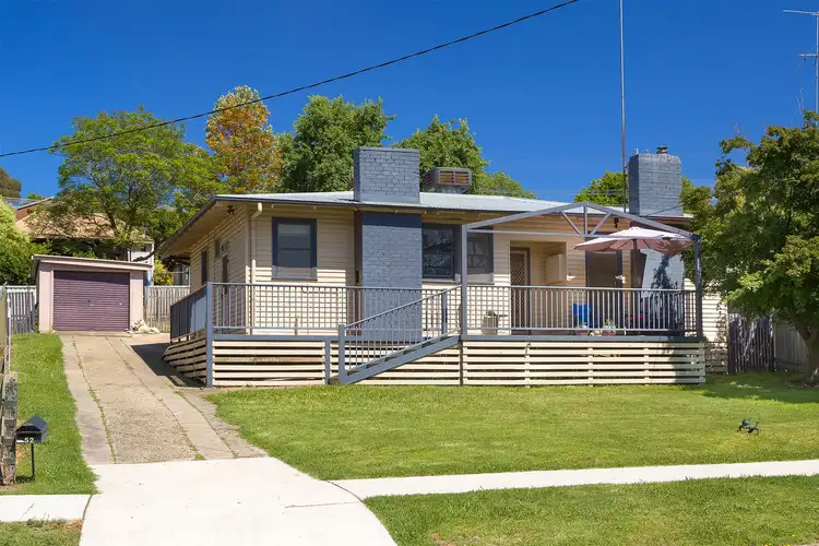 52 Queen Elizabeth Drive, Tallangatta VIC 3700