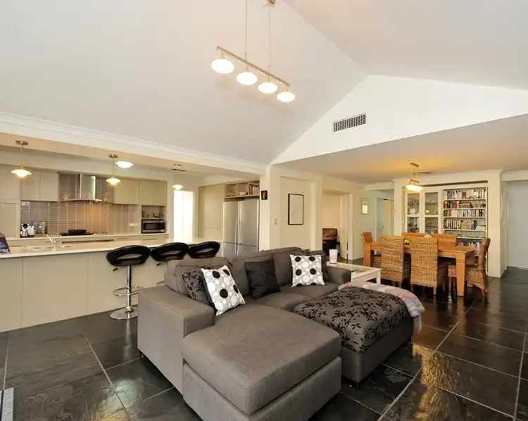 Sixth view of Homely house listing, 9 Ayres Link, Baldivis WA 6171