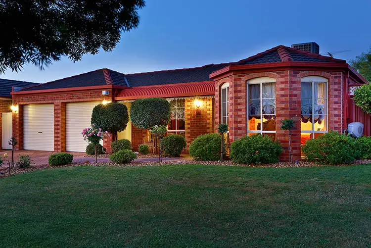 2 Lennon Court, Narre Warren South VIC 3805