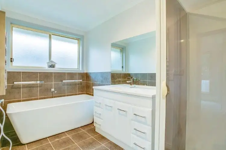 Sixth view of Homely house listing, 2/5 Amanda Court, West Launceston TAS 7250
