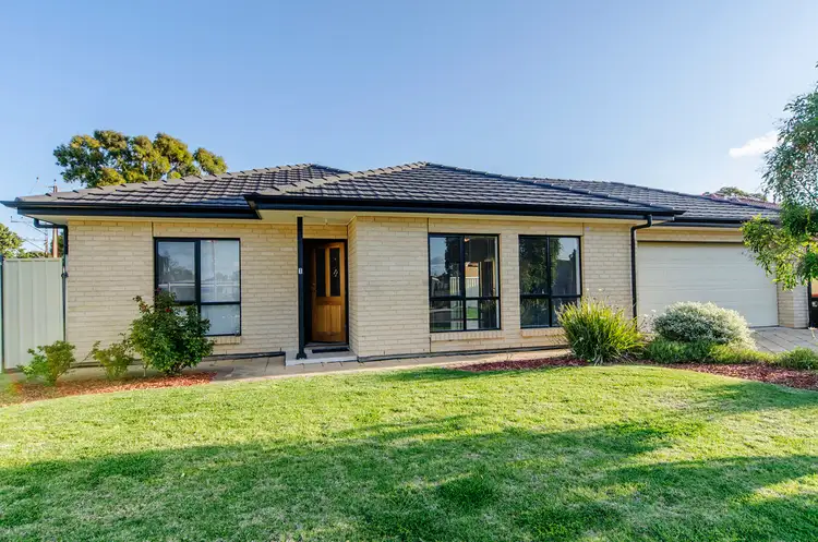 1 Lawrence Street, Morphett Vale SA 5162