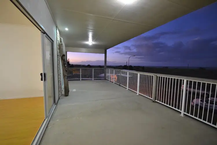 135 Shelley Street, Burnett Heads QLD 4670