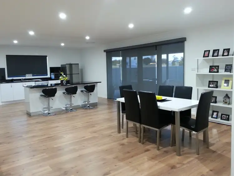 Fifth view of Homely house listing, 2 Kurrawong Street,, Temora NSW 2666