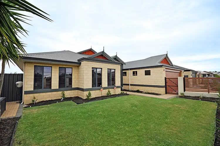18 Wistful Parade, Aveley WA 6069