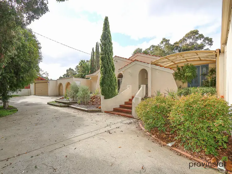 6 Moingup Street, Lesmurdie WA 6076