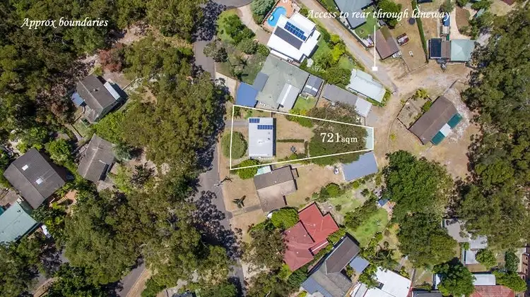 Second view of Homely house listing, 10 Garden Place, Shoal Bay NSW 2315