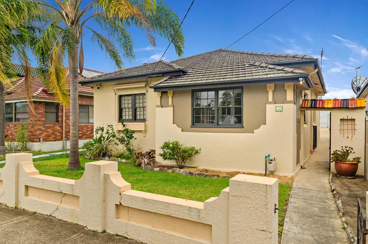 33 Renown Avenue, Wiley Park NSW 2195