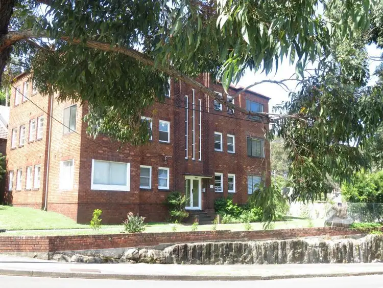 4/13 Carr Street