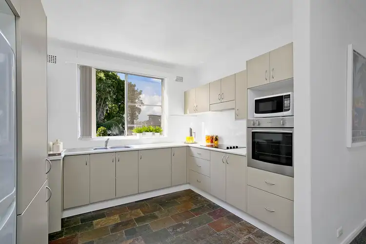 Fifth view of Homely unit listing, 3/10 Dee Why Parade, Dee Why NSW 2099