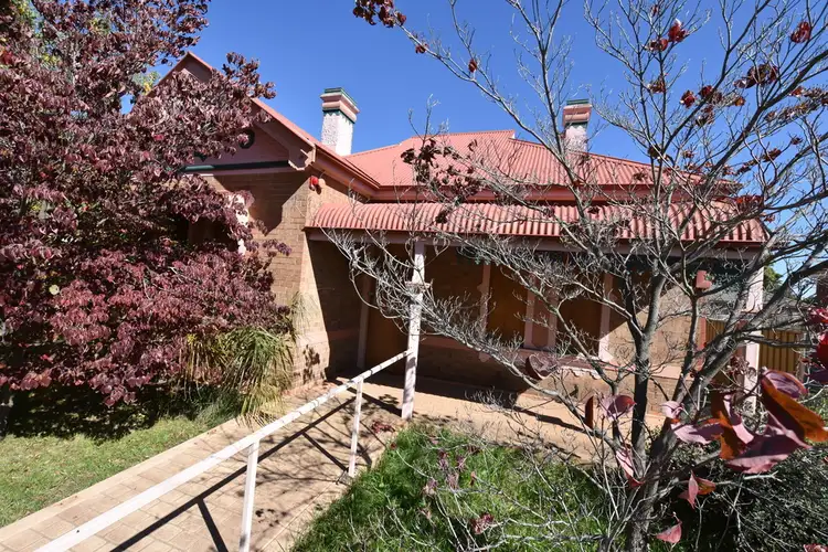 127 Sale Street, Orange NSW 2800