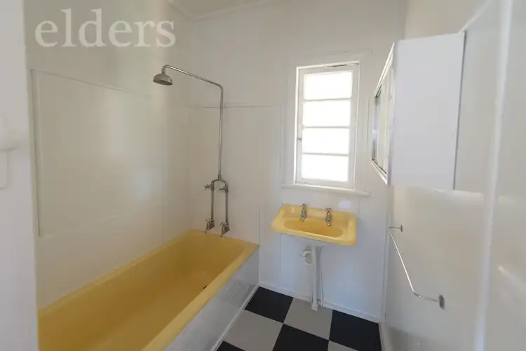 Second view of Homely house listing, 138 FRANKLIN DRIVE, Mudgeeraba QLD 4213