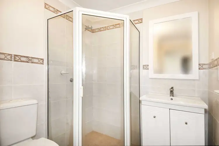 Sixth view of Homely apartment listing, 2/11 Gulliver Street, Brookvale NSW 2100