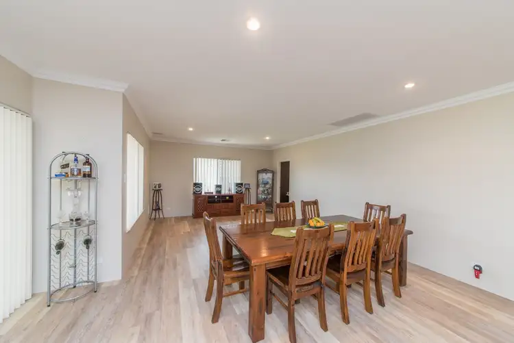 Sixth view of Homely house listing, 8 Fong Cove, Mount Tarcoola WA 6530