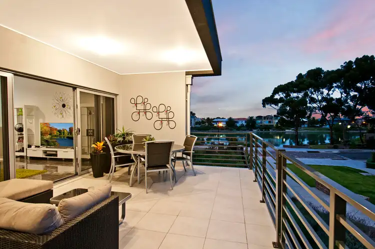 13 James Lane, Mawson Lakes SA 5095