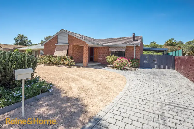 35 Muirfield Drive, Sunbury VIC 3429