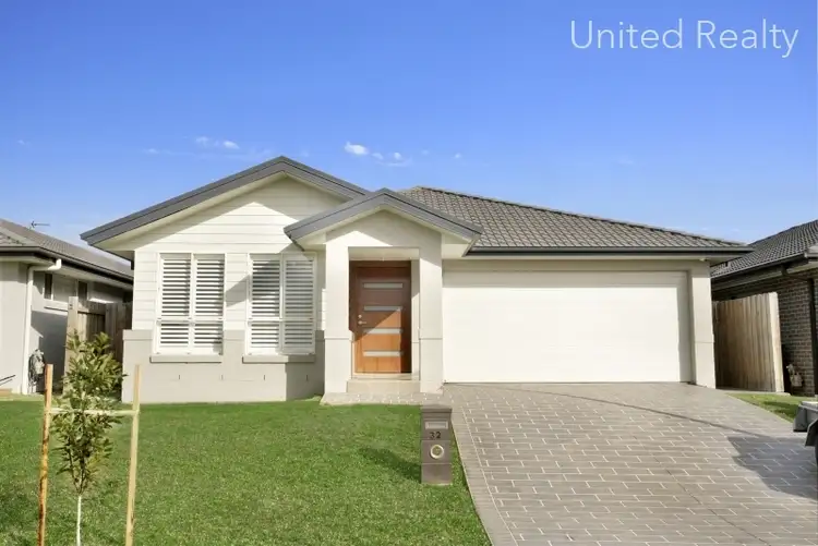 Main view of Homely house listing, 32 Asimus Circuit, Elderslie NSW 2570