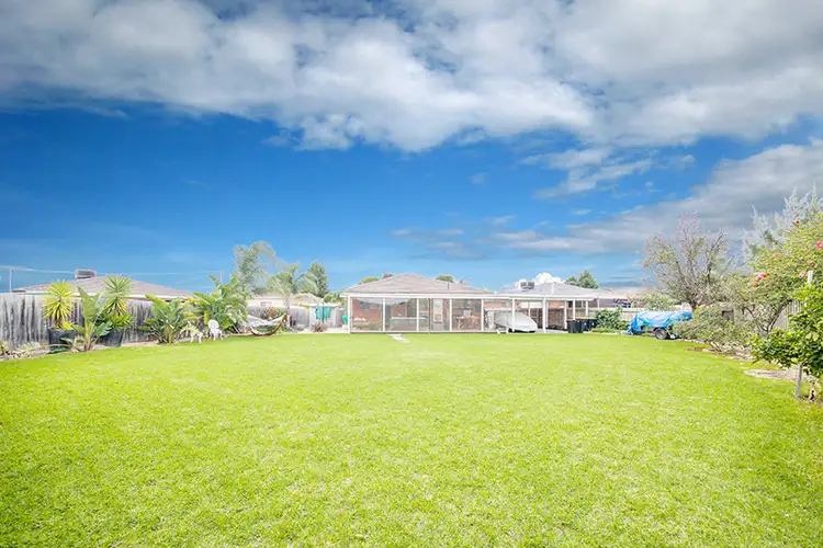 10 Tanya Court, Clarinda VIC 3169